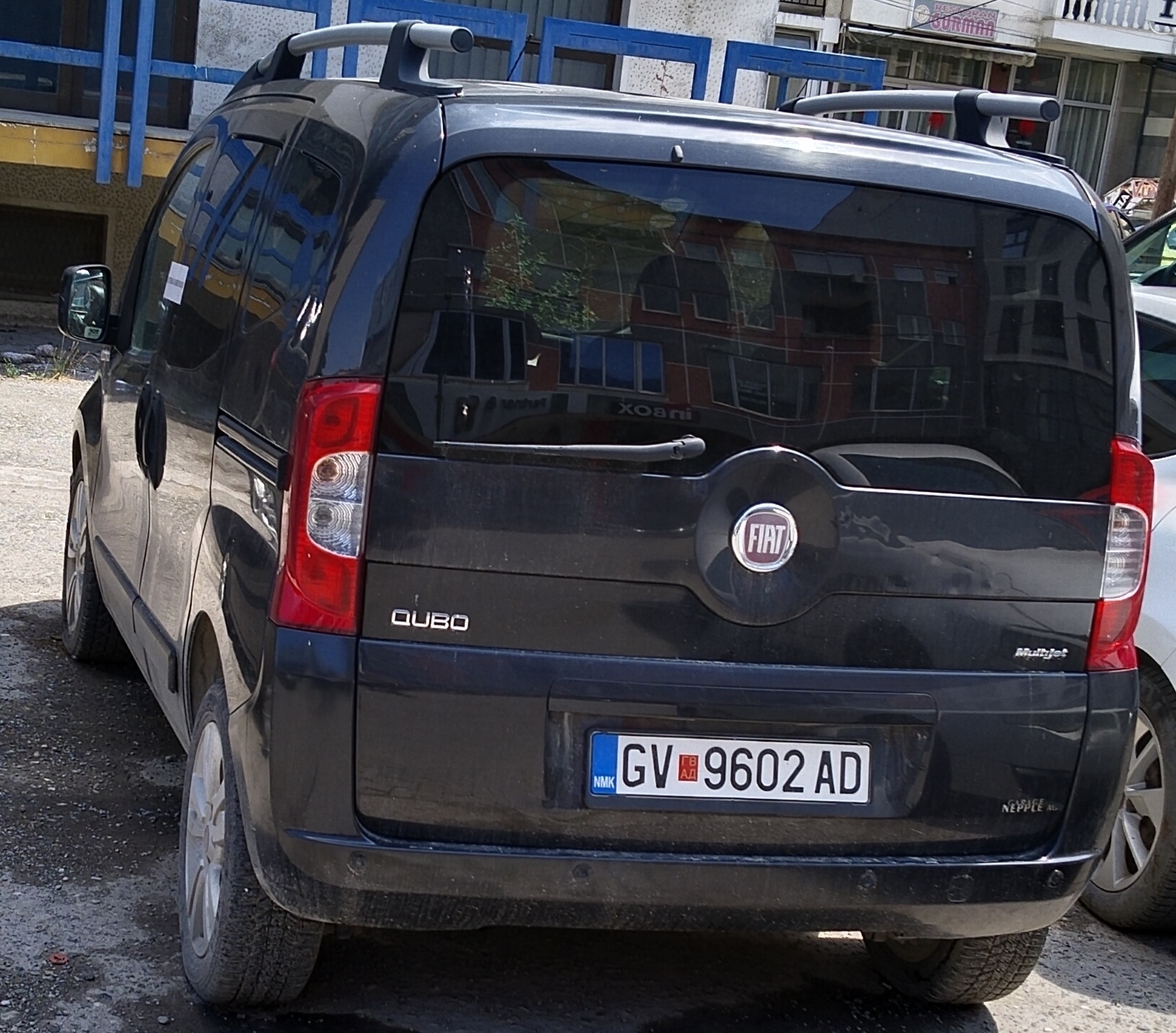 main_image